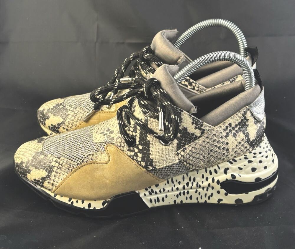 Steve Madden Women's Cliff Platform Sneakers Size 8 Snake Silver Snakeskin